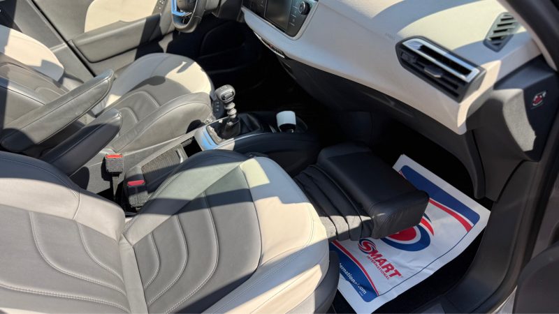 CITROEN C4 1.2 E THP  130CH SHINE 7 PLACES 