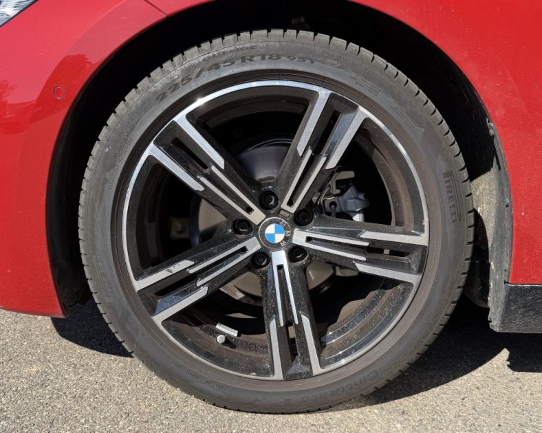 BMW Série 2 218iA 156ch M Sport – Harman kardon – 11960 km – Comme Neuve – Pack M – Full options