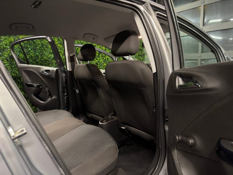OPEL CORSA 5 V 1.4 90 Cv 5 PORTES / ATTELAGE CRIT AIR 1 - GARANTIE 1 AN