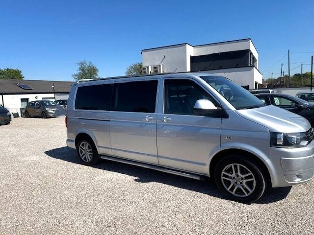 VOLKSWAGEN CARAVELLE 2.0 TDI 140CV HIGHLINE 7 PLACES LONG CHASSIS BVA
