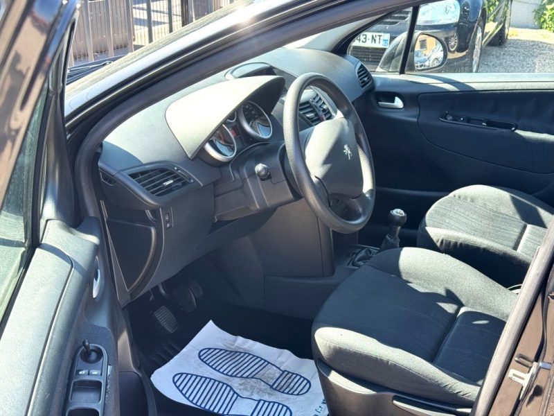PEUGEOT 207 1.4 HDI 70CV PREMIERE MAIN 