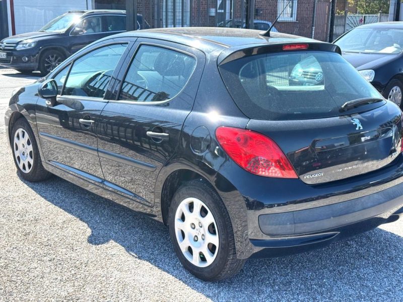 PEUGEOT 207 1.4 HDI 70CV PREMIERE MAIN 