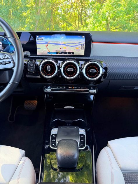 MERCEDES CLASSE A A 180 D 7G-DCT STYLE LINE 2019