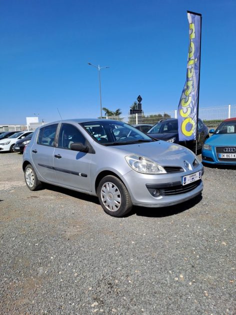 RENAULT CLIO III CONFORT DYNAMIQUE 1.5DCI 85 2006