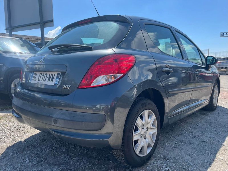 Peugeot 207 1.4i 95 Ch Garantie