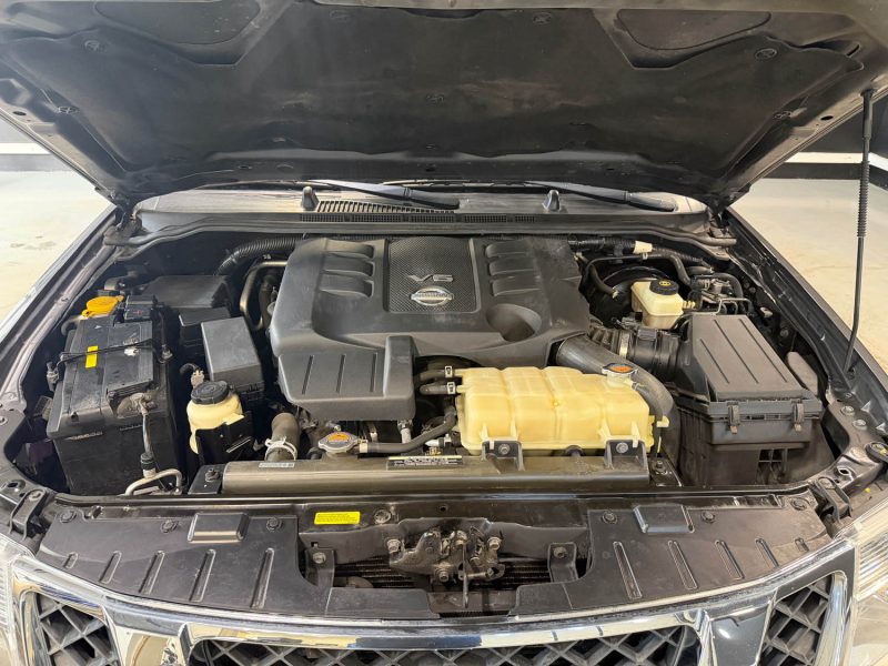 NISSAN NAVARA PICK-UP 3.0 V6 DCI DOUBLE CAB LE 4X4 2011