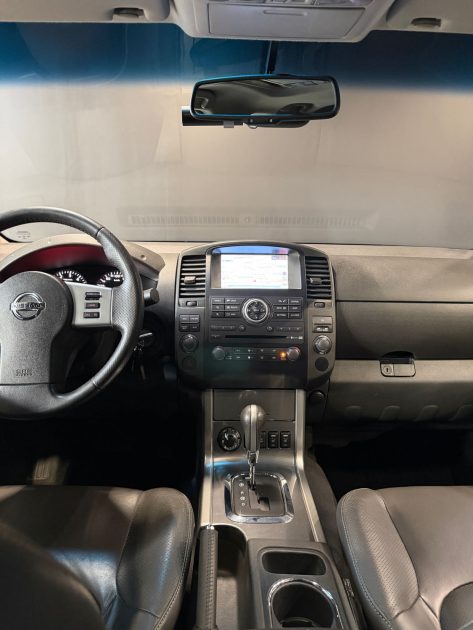 NISSAN NAVARA PICK-UP 3.0 V6 DCI DOUBLE CAB LE 4X4 2011