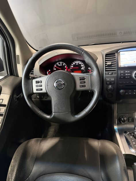 NISSAN NAVARA PICK-UP 3.0 V6 DCI DOUBLE CAB LE 4X4 2011