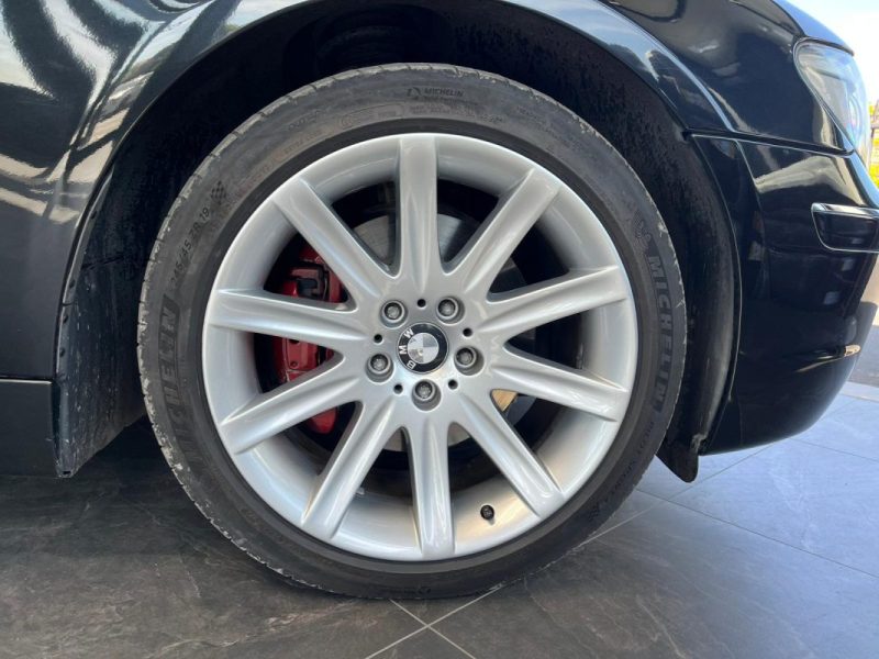 🚗 BMW SÉRIE 7 730d 231ch ⚙️ ♨️ Sièges chauffants 🪑 Cuir 🧭 GPS ❄️ Climatisation