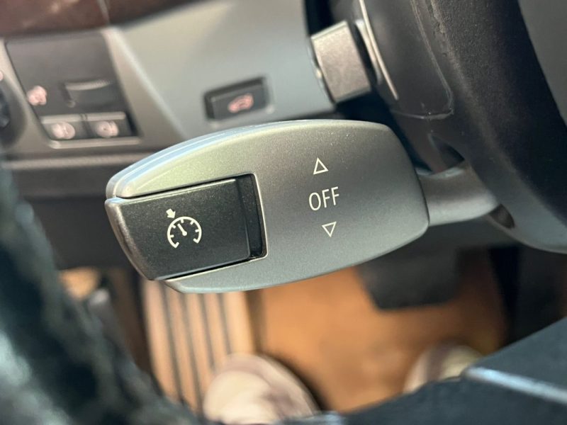 🚗 BMW SÉRIE 7 730d 231ch ⚙️ ♨️ Sièges chauffants 🪑 Cuir 🧭 GPS ❄️ Climatisation