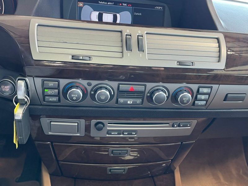 🚗 BMW SÉRIE 7 730d 231ch ⚙️ ♨️ Sièges chauffants 🪑 Cuir 🧭 GPS ❄️ Climatisation