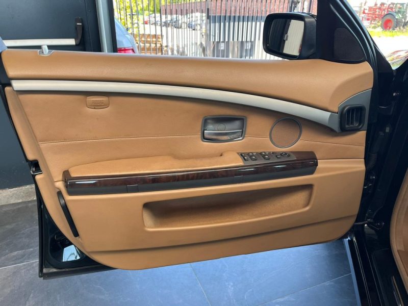 🚗 BMW SÉRIE 7 730d 231ch ⚙️ ♨️ Sièges chauffants 🪑 Cuir 🧭 GPS ❄️ Climatisation