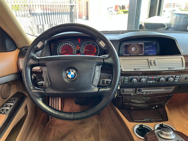 🚗 BMW SÉRIE 7 730d 231ch ⚙️ ♨️ Sièges chauffants 🪑 Cuir 🧭 GPS ❄️ Climatisation