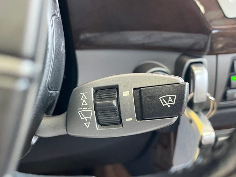 🚗 BMW SÉRIE 7 730d 231ch ⚙️ ♨️ Sièges chauffants 🪑 Cuir 🧭 GPS ❄️ Climatisation