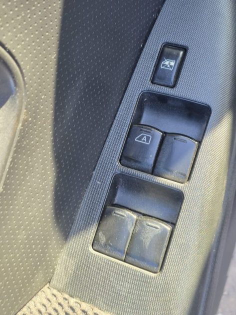  NISSAN Note 1.6 i 110cv