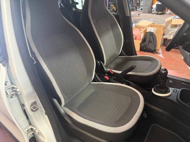 RENAULT TWINGO 3 1.0 SCE 65CH VIBES E6D-FULL 2021