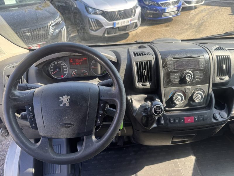 PEUGEOT BOXER CAMION PLATE FORMECHÂSSIS 2.2 HDI 110 2012