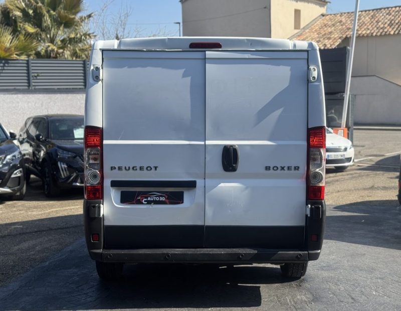 PEUGEOT BOXER CAMION PLATE FORMECHÂSSIS 2.2 HDI 110 2012