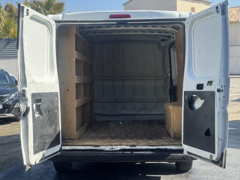 PEUGEOT BOXER CAMION PLATE FORMECHÂSSIS 2.2 HDI 110 2012