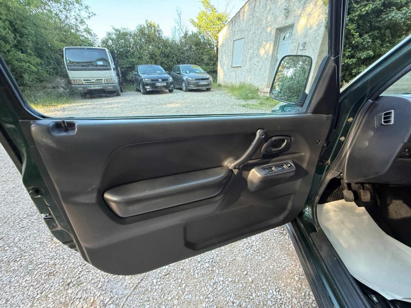 SUZUKI JIMNY 1.3 VVT 85 
