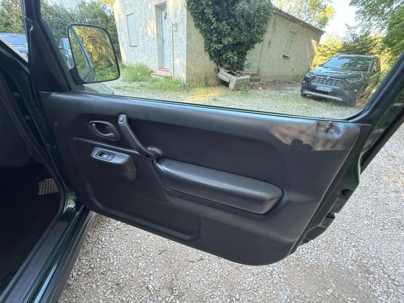 SUZUKI JIMNY 1.3 VVT 85 