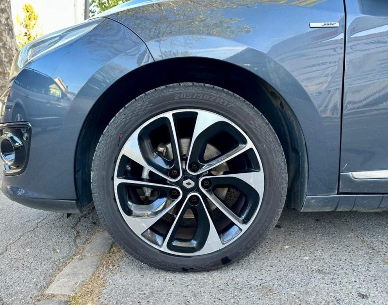 RENAULT MEGANE III 1.6 dCi 130 Bose Edition