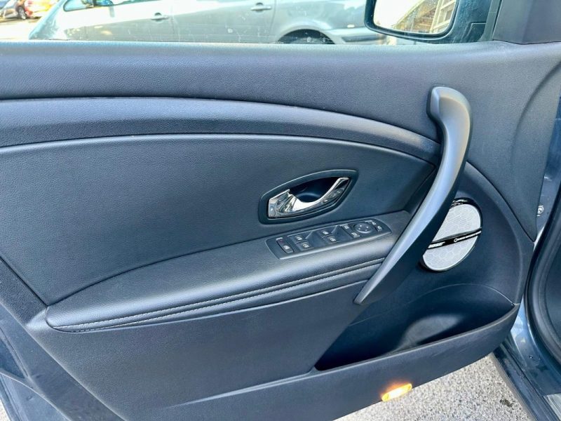 RENAULT MEGANE III 1.6 dCi 130 Bose Edition