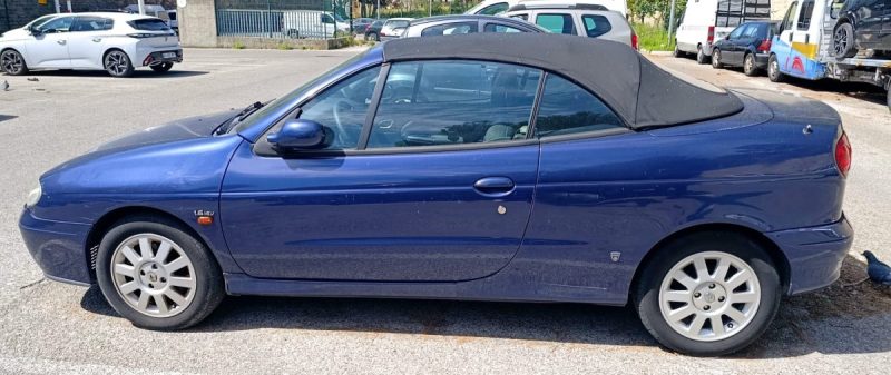 RENAULT MEGANE DYNAMIQUE 1.6 16V 2002