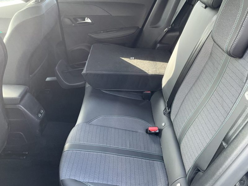 PEUGEOT 2008  1.5 BLUEHDI 130 CV ALLURE EAT8