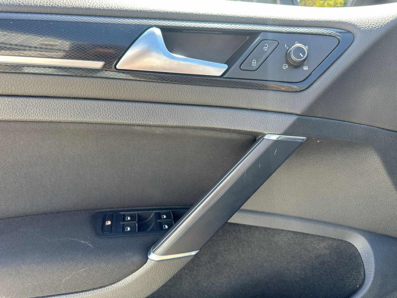 VOLKSWAGEN GOLF VII 2.0 TDI 150CH CARAT DSG6 5P BLUEMOTION 2013