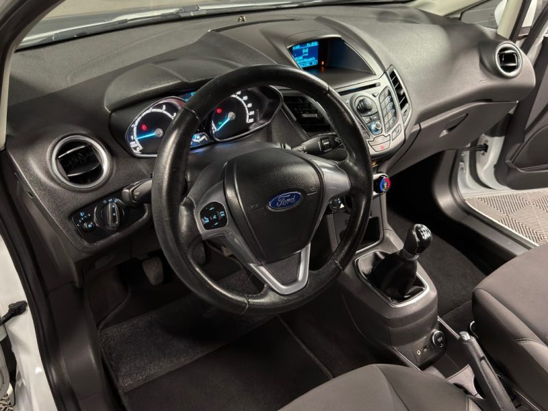 FORD FIESTA 5 V PHASE 2 II 1.25 60 Cv 5 PORTES - GARANTIE 1 AN