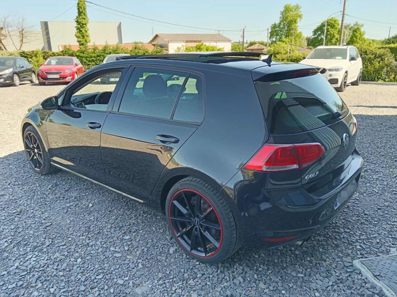 VOLKSWAGEN GOLF 7 2.0 TDI 150 CV CARAT BVM6 / TOIT OUVRANT / CARPLAY / DISTRI + ENTRETIEN A JOUR