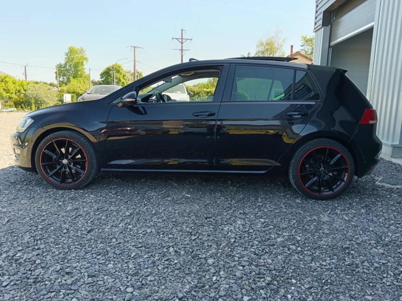 VOLKSWAGEN GOLF 7 2.0 TDI 150 CV CARAT BVM6 / TOIT OUVRANT / CARPLAY / DISTRI + ENTRETIEN A JOUR