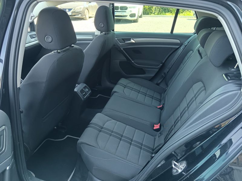 VOLKSWAGEN GOLF 7 2.0 TDI 150 CV CARAT BVM6 / TOIT OUVRANT / CARPLAY / DISTRI + ENTRETIEN A JOUR