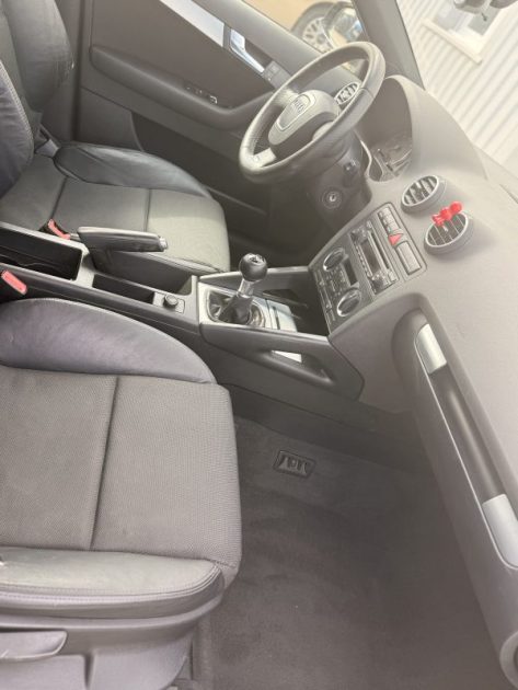 AUDI A3 SÉRIE 2 SPORTBACK 2.0 TDI 16V 140CV 2006 266 000KM 