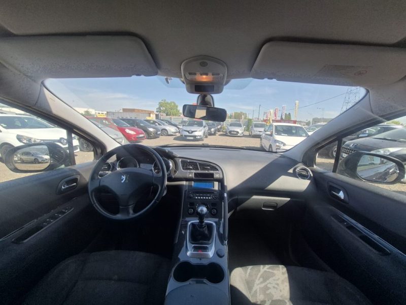 PEUGEOT 3008 1.6 HDI 16V 112 FELINE 2012