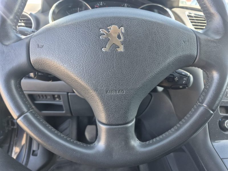 PEUGEOT 3008 1.6 HDI 16V 112 FELINE 2012
