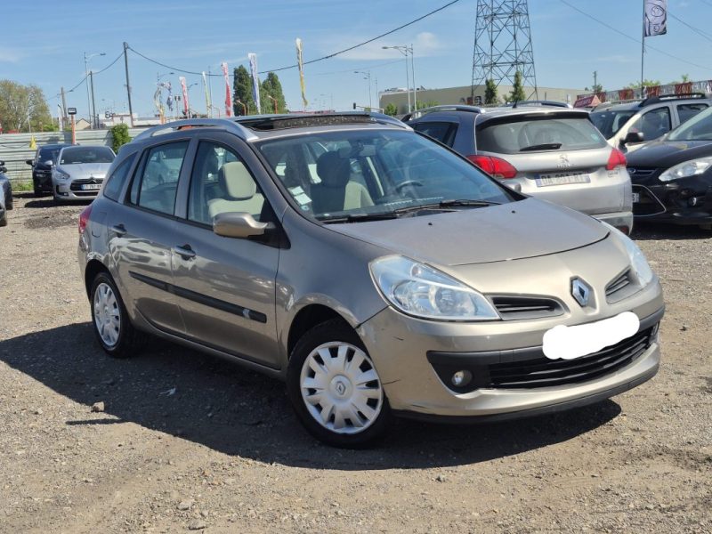 RENAULT Clio III Estate 1.2 i TCE 101 cv