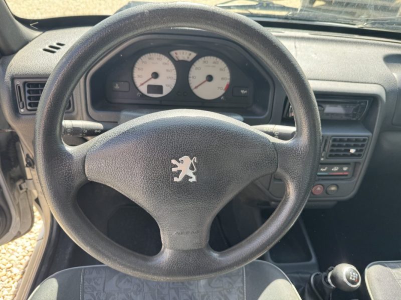 PEUGEOT 106 1.1 QUIKSILVER SPORT 60 CH 2003