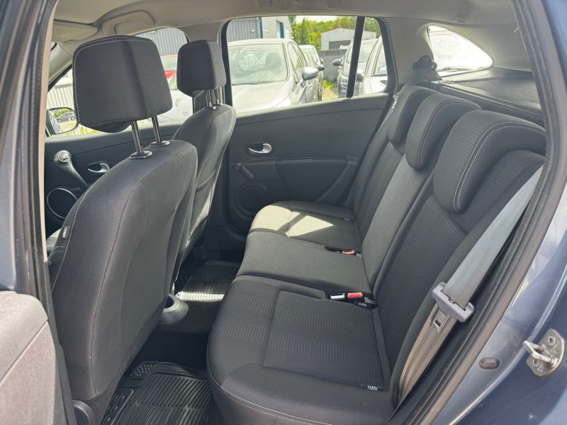 RENAULT CLIO GRANDTOUR 1.2 16V 101CH 2009
