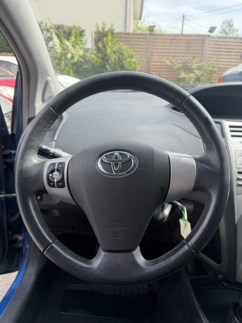 TOYOTA YARIS 1,3 VVT-ISOL 2007 - 71 670Kms - Premier Main - Distrib ok - SUIVIT TOYOTA