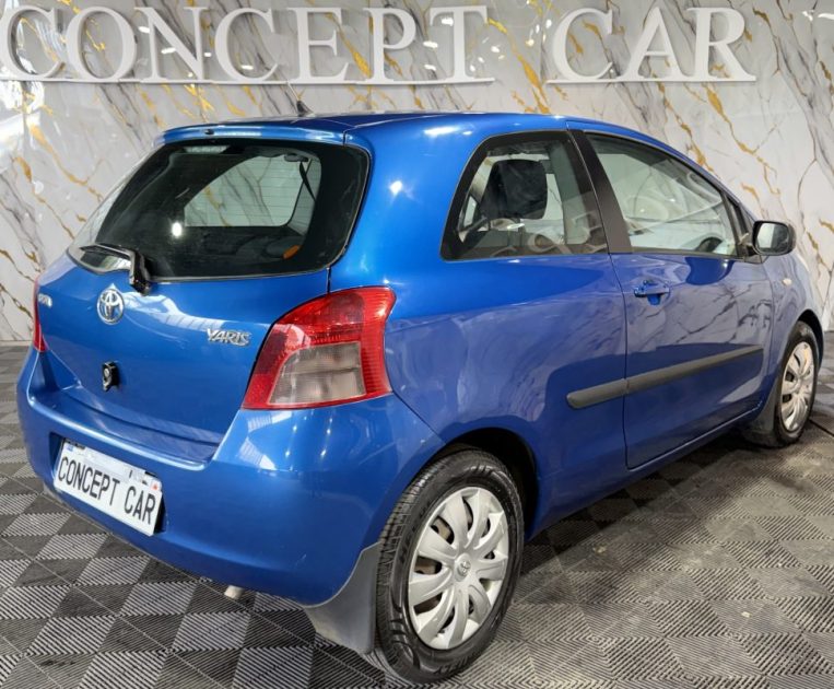 TOYOTA YARIS 1,3 VVT-ISOL 2007 - 71 670Kms - Premier Main - Distrib ok - SUIVIT TOYOTA