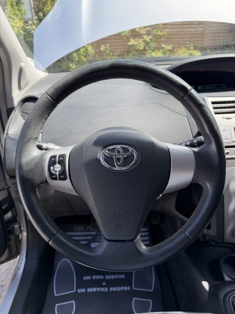 TOYOTA YARIS 1,3 VVT-ISOL 2007 - 79 670Kms - Premier Main - Distrib ok - SUIVIT TOYOTA