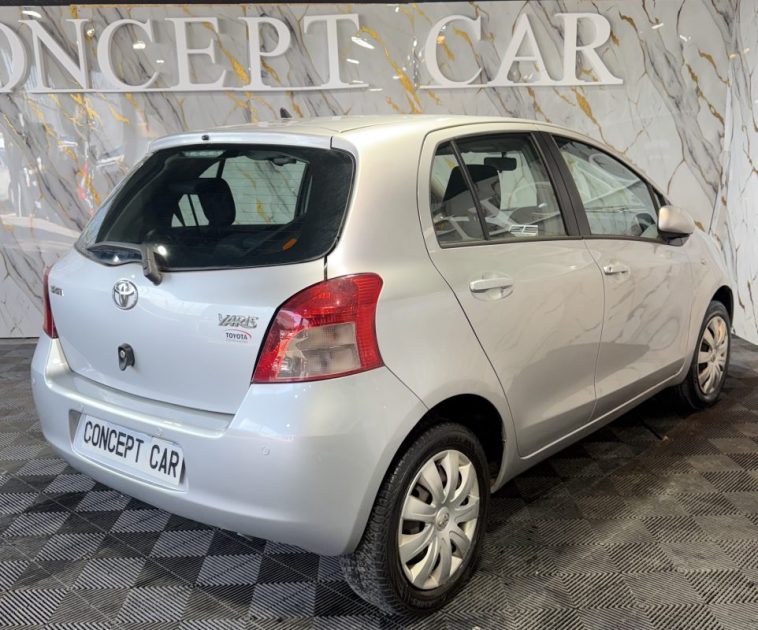 TOYOTA YARIS 1,3 VVT-ISOL 2007 - 79 670Kms - Premier Main - Distrib ok - SUIVIT TOYOTA
