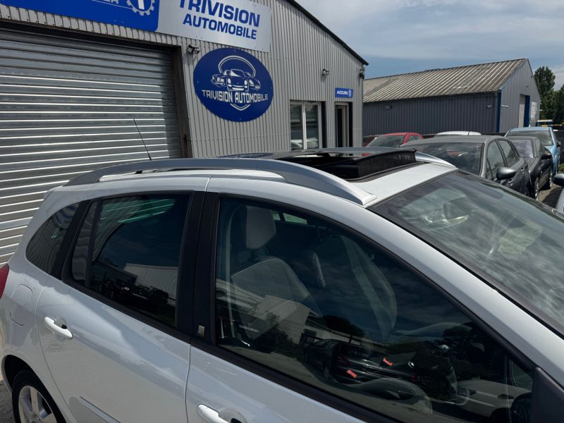 RENAULT CLIO GRANDTOUR 1.2 16V 75CH 2010