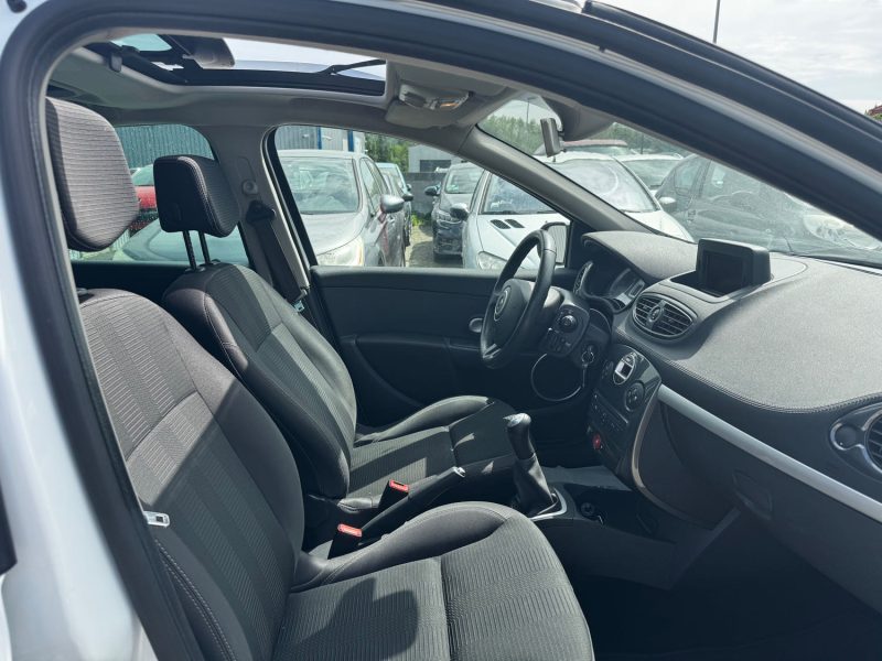 RENAULT CLIO GRANDTOUR 1.2 16V 75CH 2010