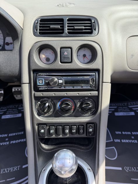 MG ROVER  2002 - 74 108Kms - Premier Main - Parfait Etat - DIstrib ok - SUIVIT MG