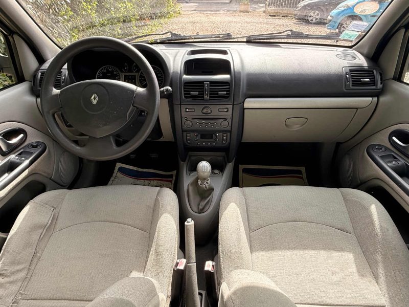 RENAULT CLIO RXE 1.4 16V BVA 2001