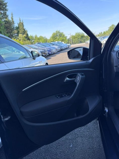 VOLKSWAGEN POLO 75cv MATCH / 1 ere MAIN / 5portes/ 55 000km