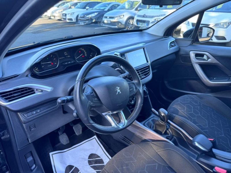 PEUGEOT 2008 1.6 BLUEHDI 100cv / Entretien a Jour